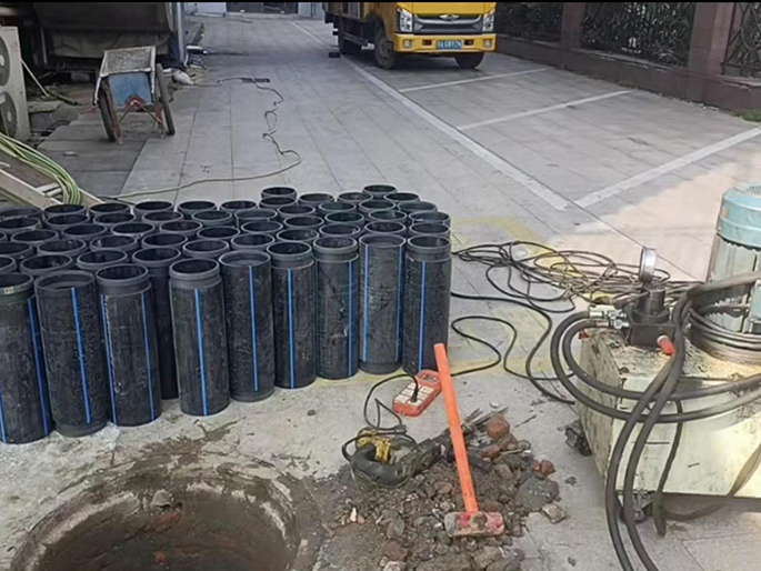 福泉PE置换管厂家 DN315置换管 非开挖管短管置换